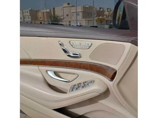 Car image 37