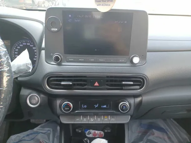 Car image 14