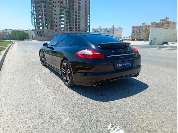 Car image 7