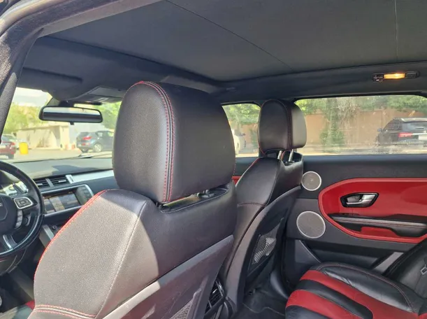 Car image 13