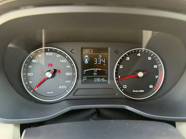 Car image 20