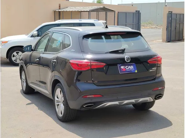 Car image 7