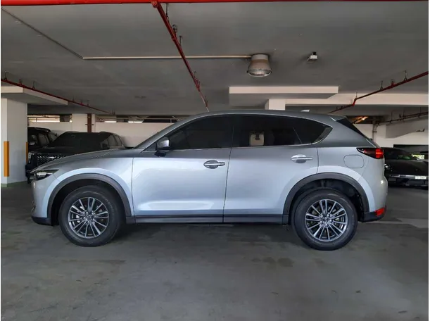 Car image 8