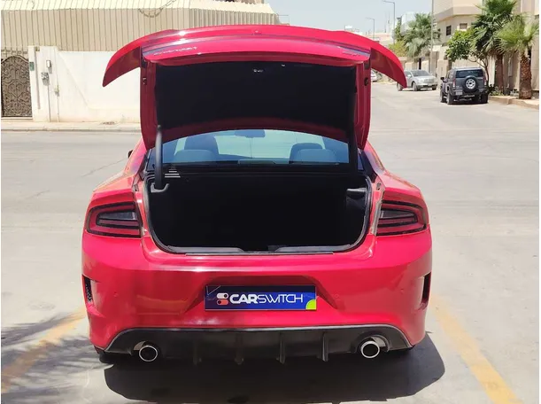 Car image 24