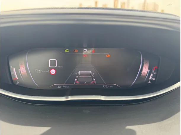 Car image 20