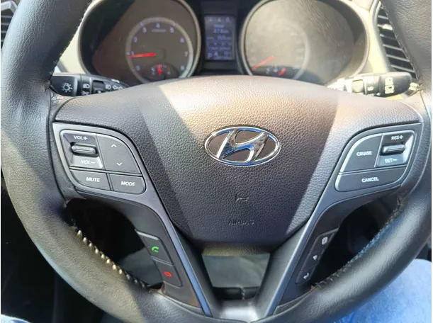 Car image 26