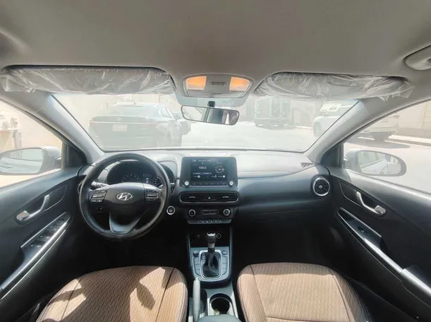 Car image 18