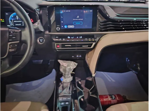 Car image 21