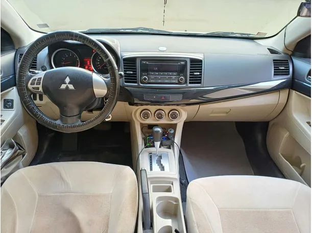 Car image 16