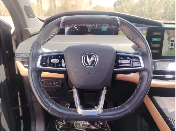 Car image 23