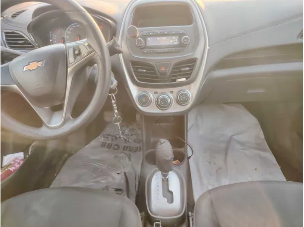 Car image 18