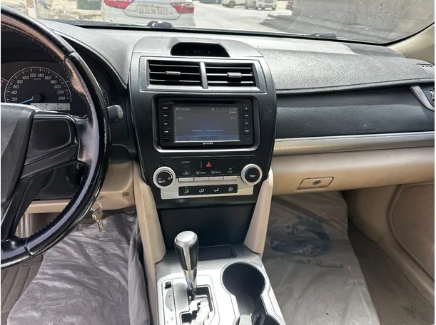 Car image 19