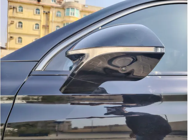 Car image 27