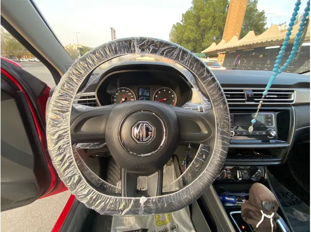 Car image 16