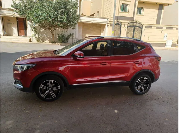 Car image 8