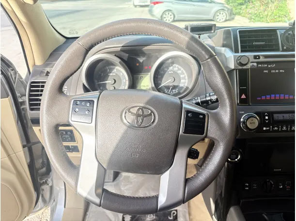 Car image 24