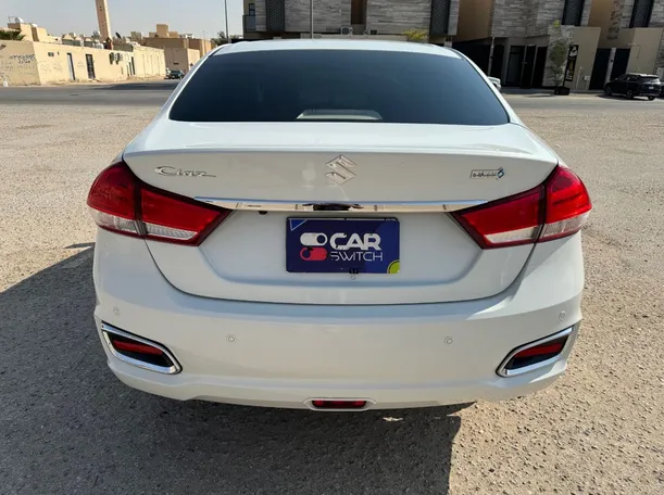 Car image 6