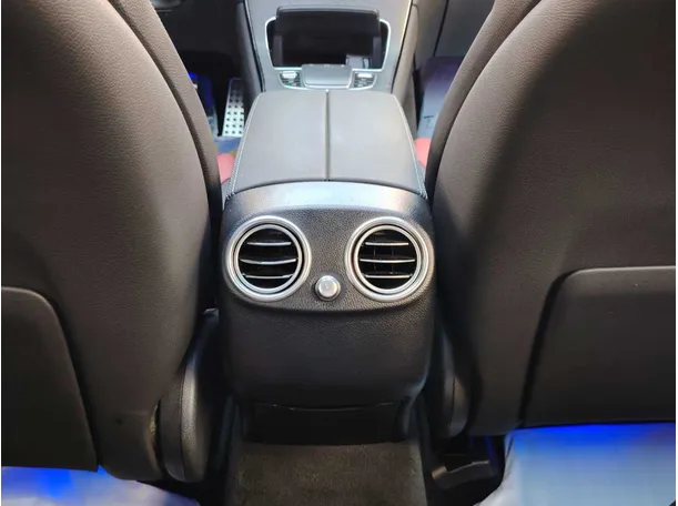 Car image 33
