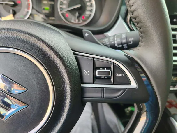 Car image 34