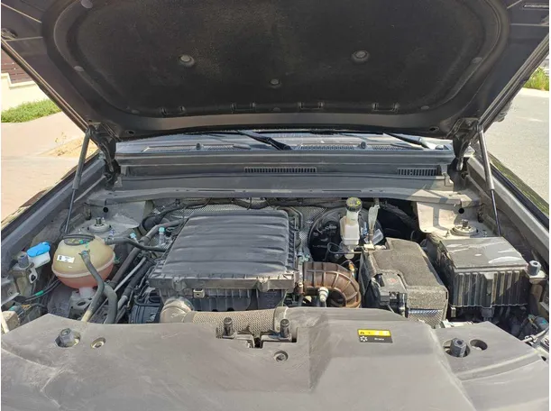 Car image 23