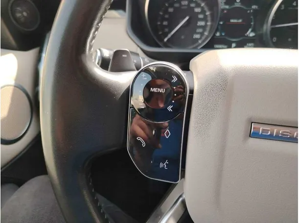Car image 38