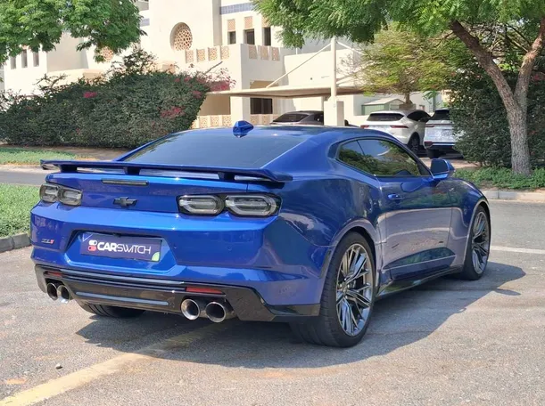 Car image 5