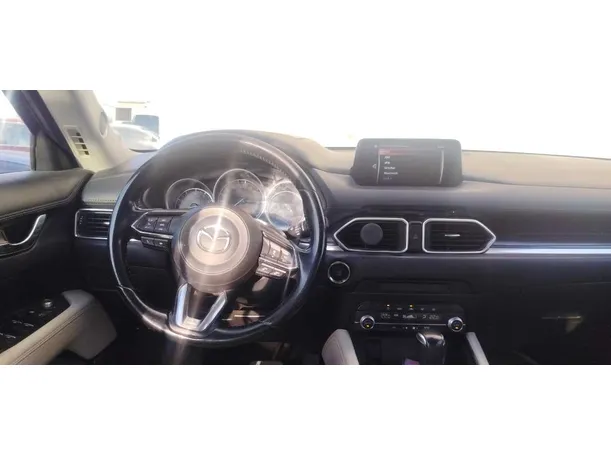 Car image 18