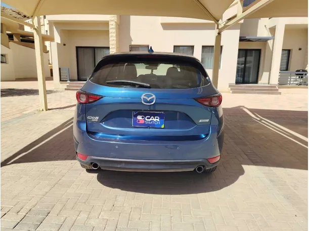 Car image 6