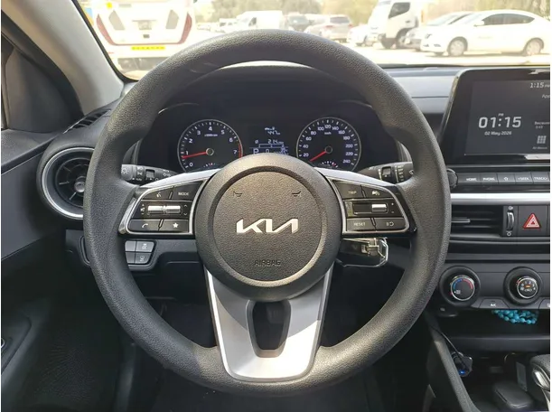 Car image 18