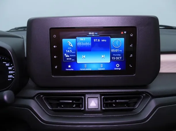 Car image 5