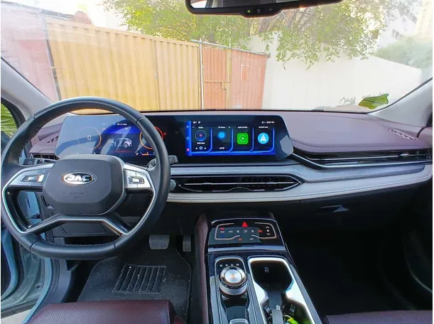 Car image 15