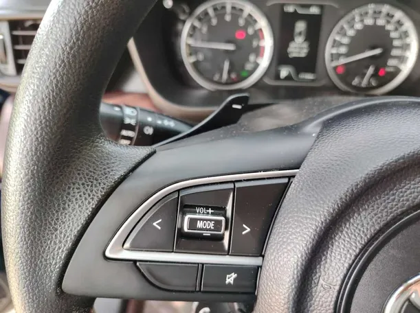 Car image 42