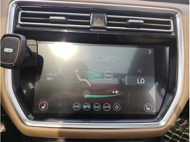 Car image 27