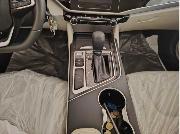 Car image 22