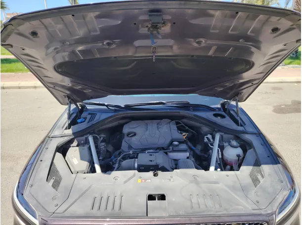 Car image 40