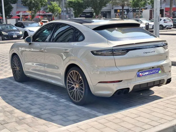 Car image 7