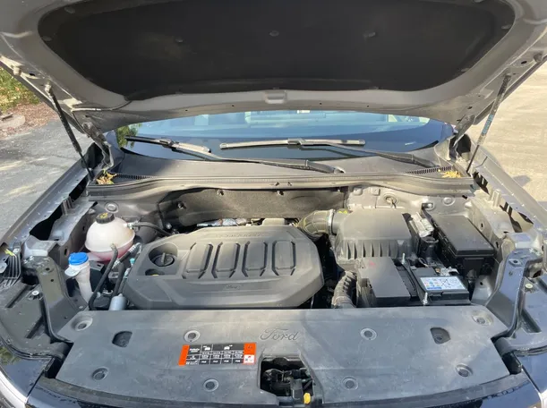Car image 25