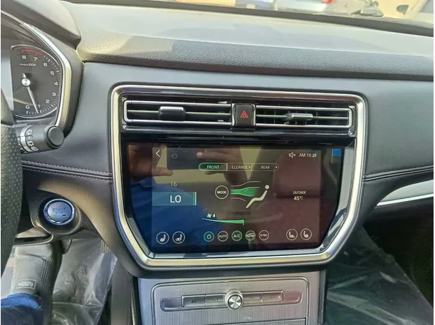 Car image 26