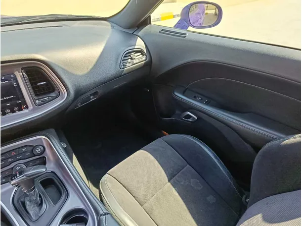 Car image 33