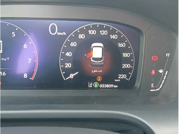 Car image 18