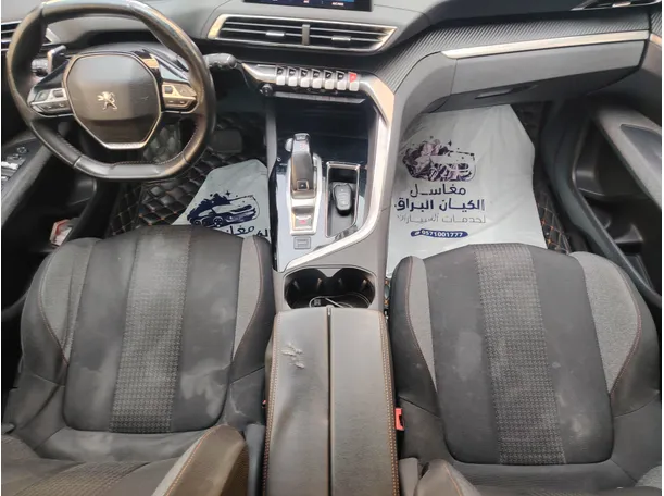 Car image 20