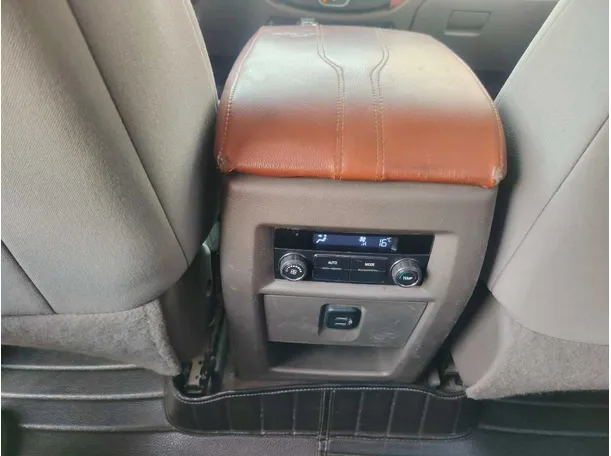 Car image 39
