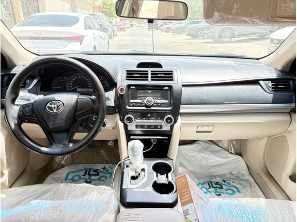 Car image 18