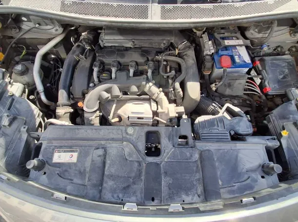 Car image 21