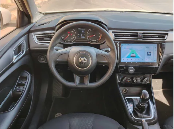 Car image 21