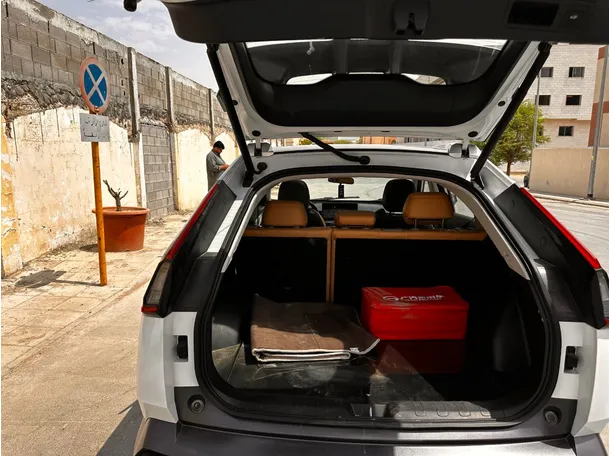 Car image 21
