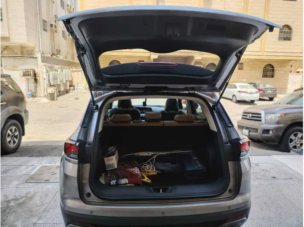 Car image 45