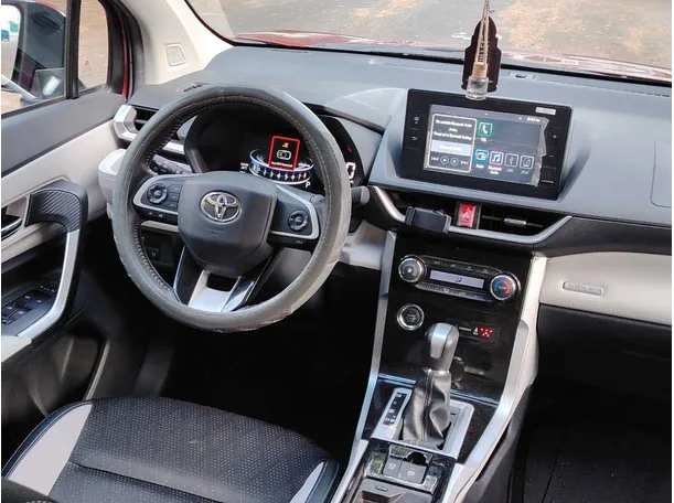 Car image 23