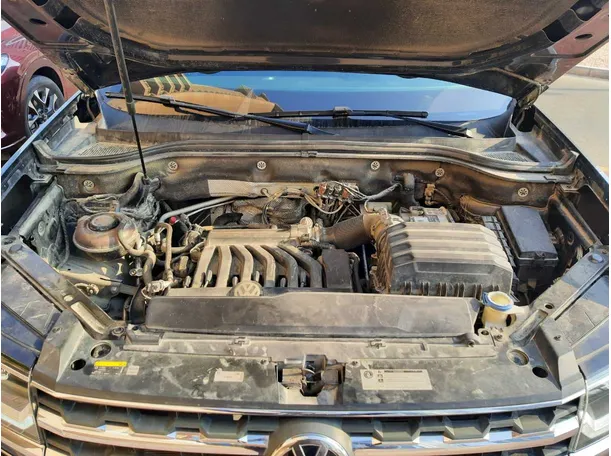 Car image 20