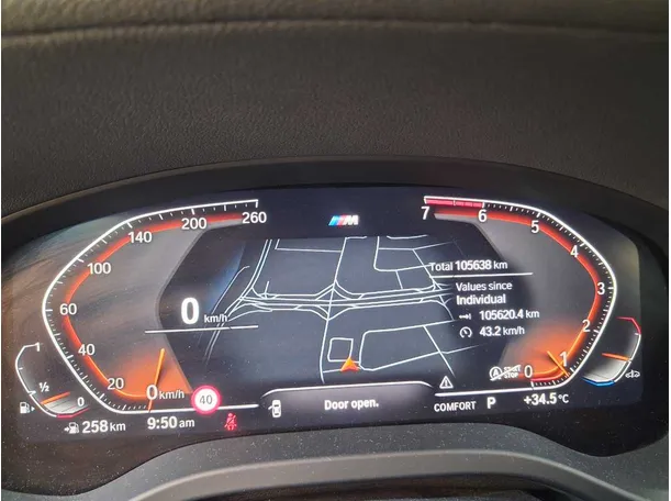 Car image 18